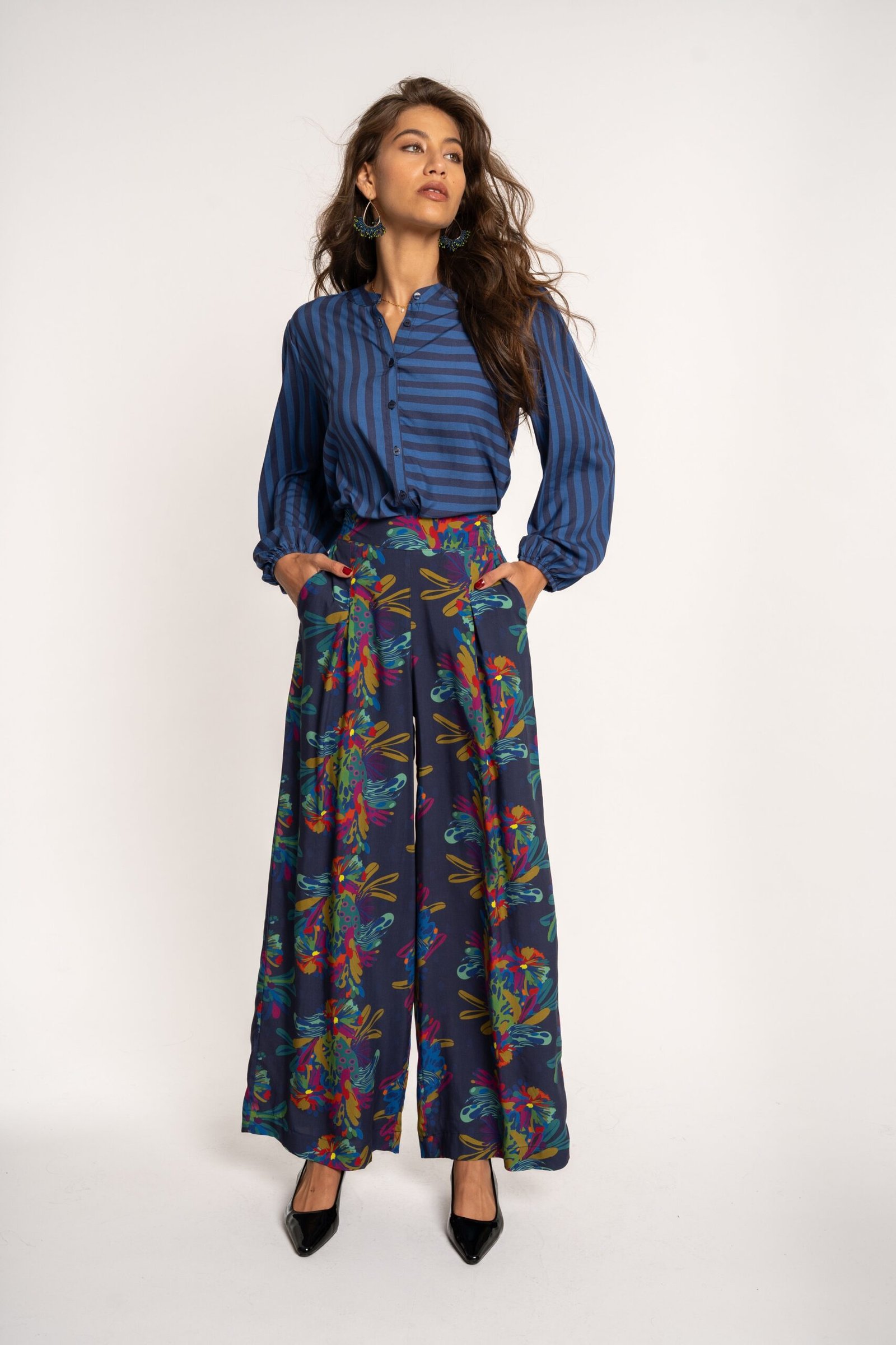 Peacock Pants - Navy Floral